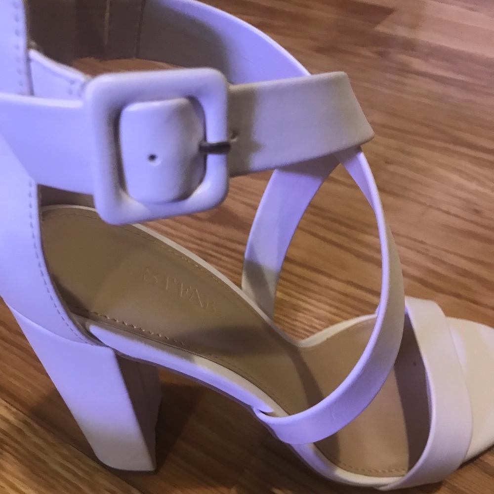 NWT JustFab Emily Strappy Heeled Sandal Cream Colored With A Block Heel.